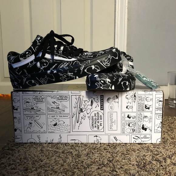 Vans Other - Vans x peanuts snoopy old skool